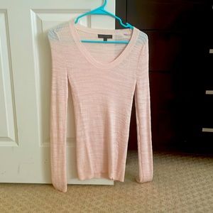 Light pink thin sweater never worn